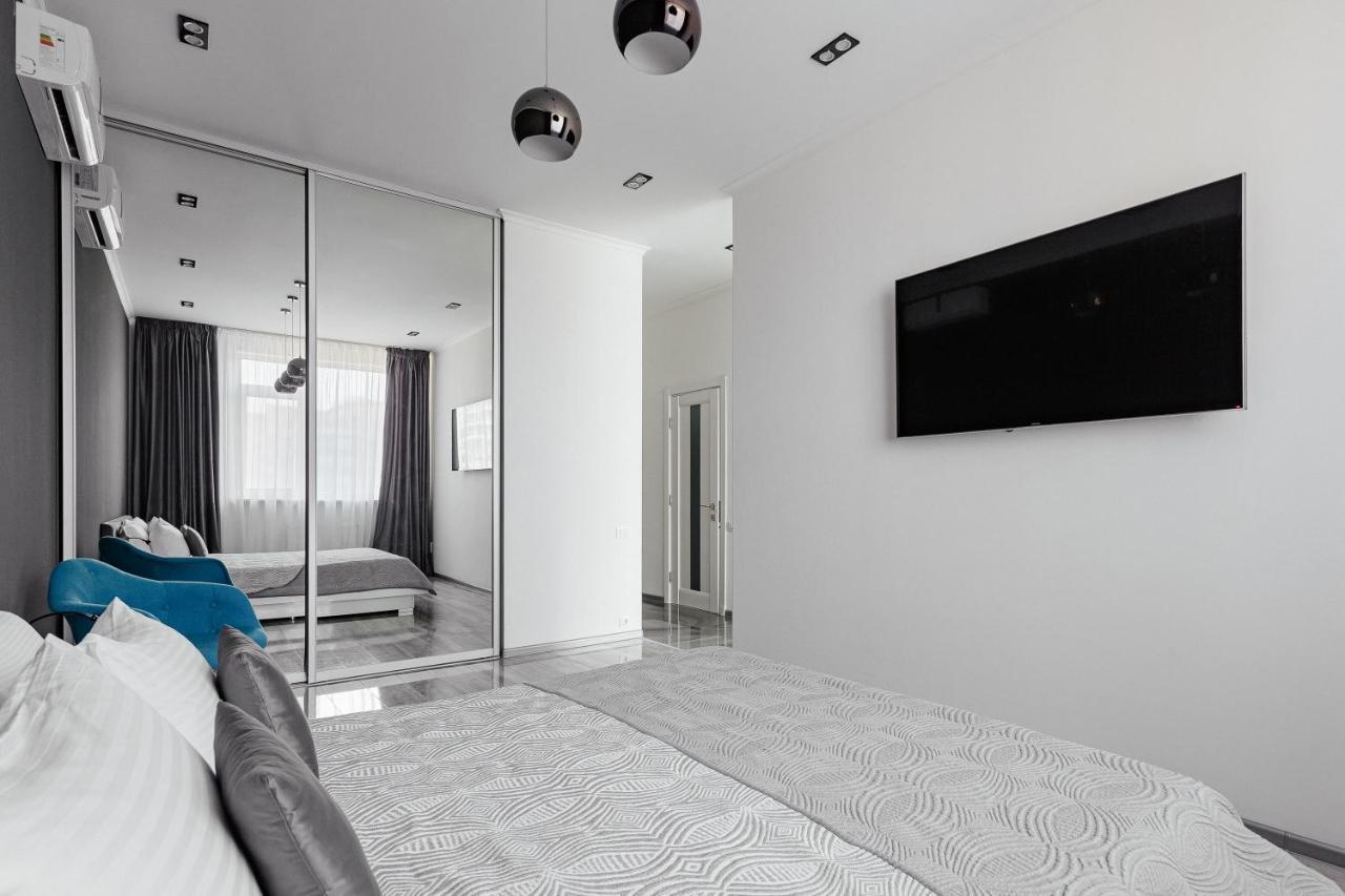 Odesa Pearl Apartments Exterior photo